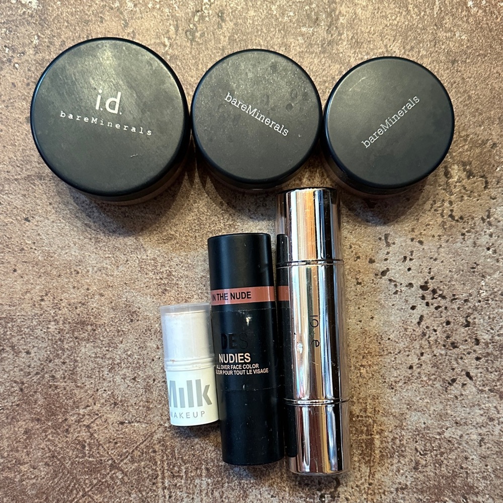 Blush and contour bundle. Nudestix, Bare Minerals, Jouer, Milk.